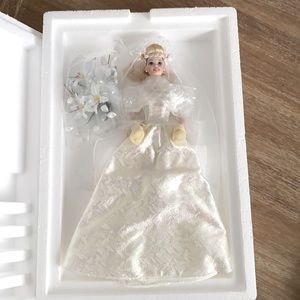 Star Lily Bride Barbie Doll